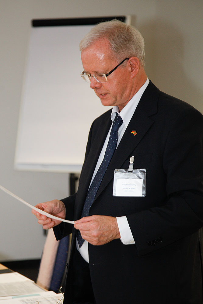 Der Vorsitzende Michael W. Wirges bei seiner Ansprache an die Mitglieder · © Andreas Lahn